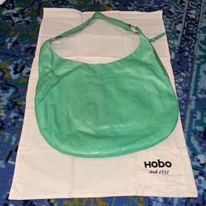 Hobo leather shoulder bag!